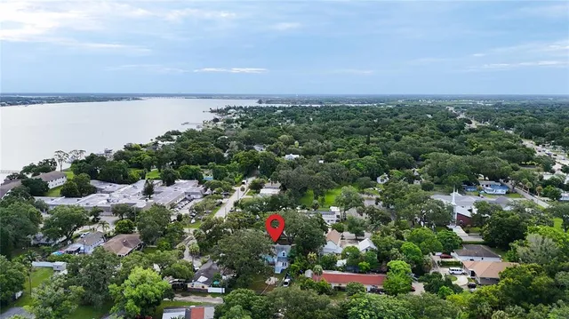 $2,650 | 210 15th Street East, Bradenton, FL 34208