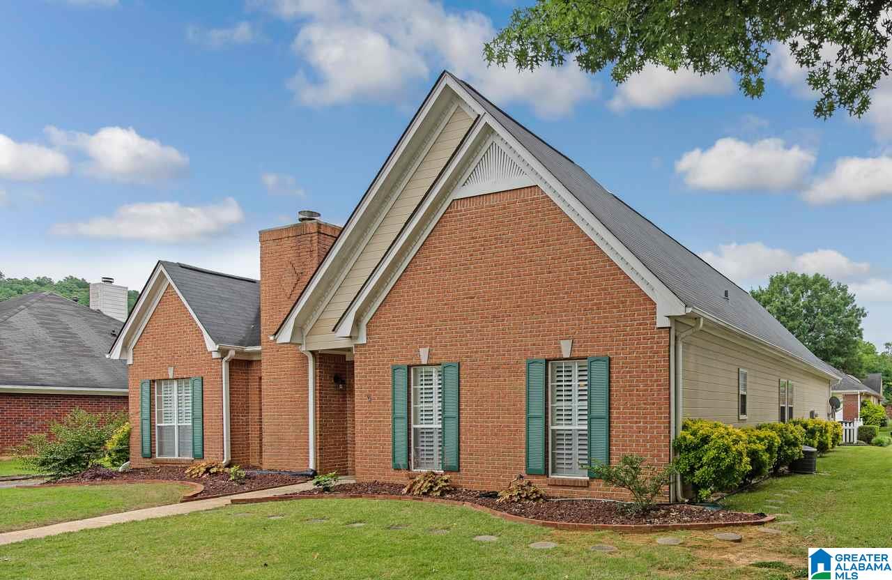 119 Stratshire Lane Pelham, AL 35124 - Photo 4 of 34