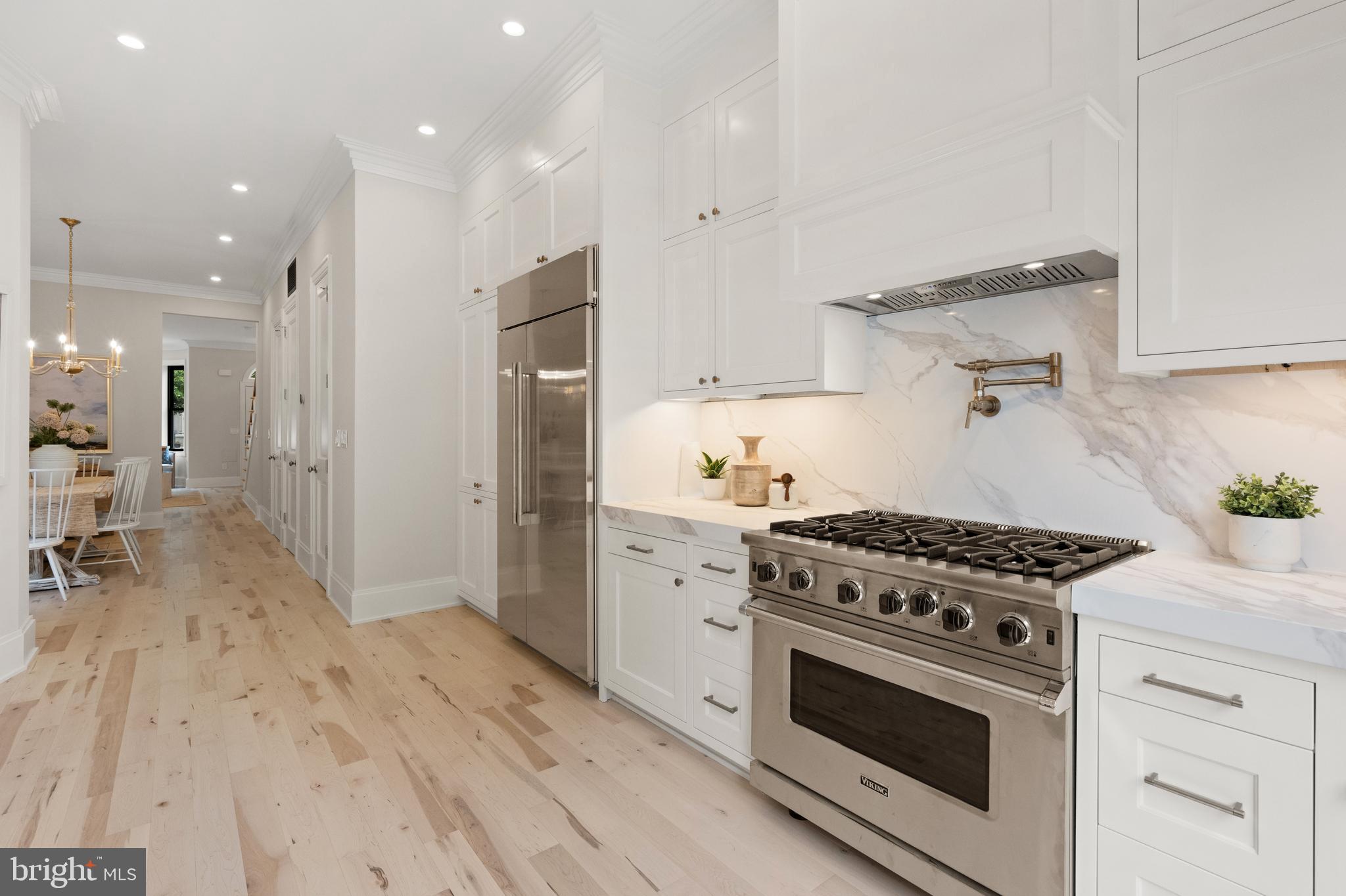 324 5th Street Southeast Washington, DC 20003 - Photo 13 of 41