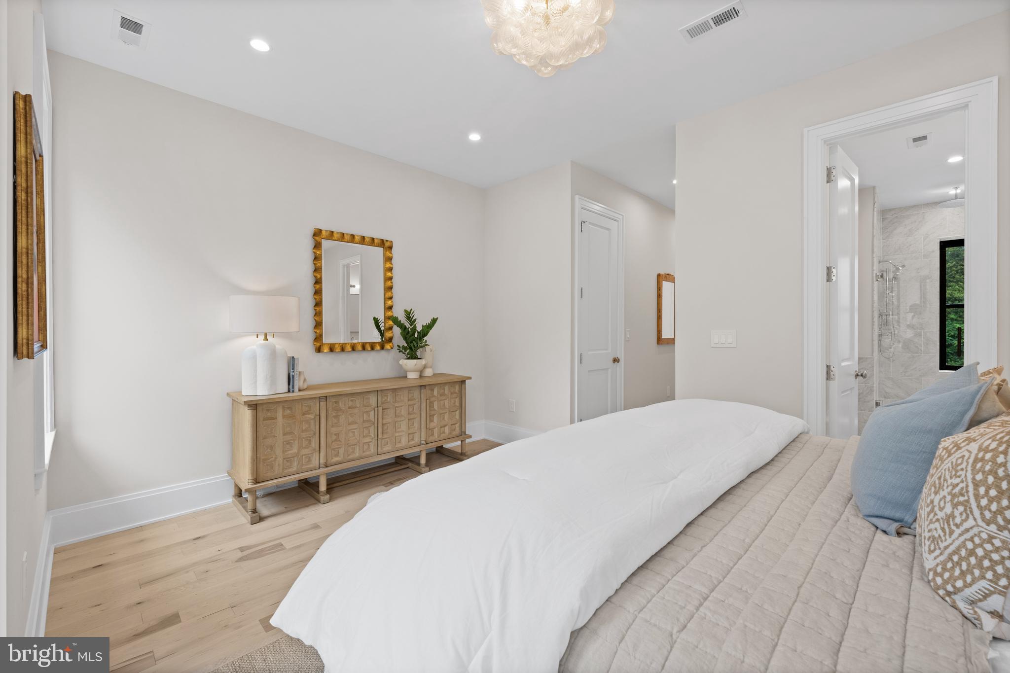 324 5th Street Southeast Washington, DC 20003 - Photo 19 of 41