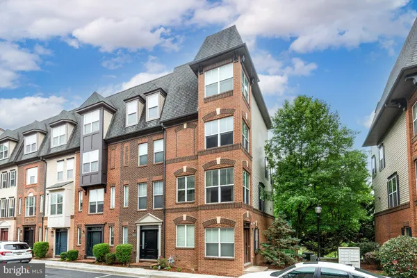 $439,000 | 1430 Trafalgar Lane, Frederick, MD 21701