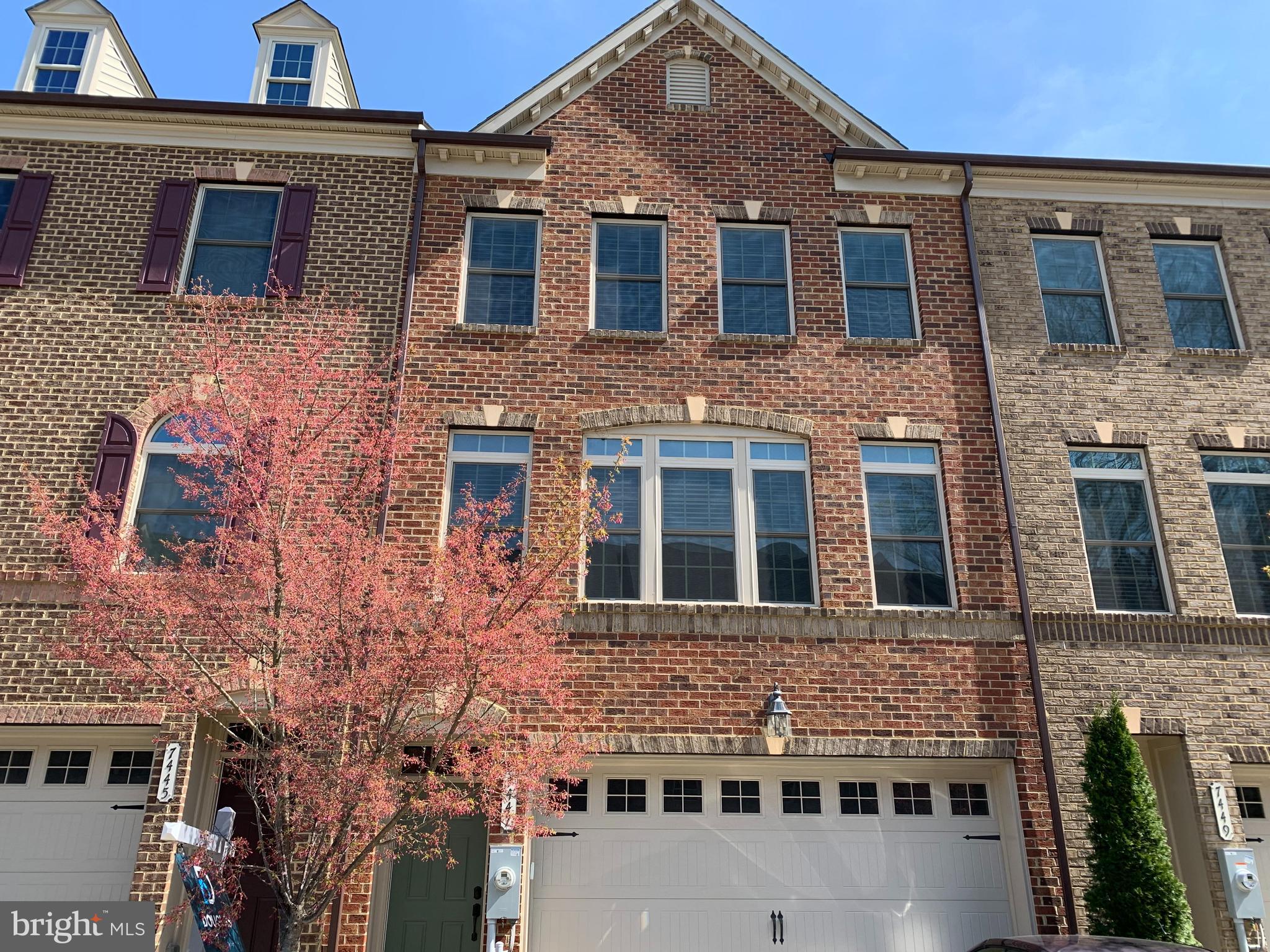 Amazing  Brick Townhome in Parkside