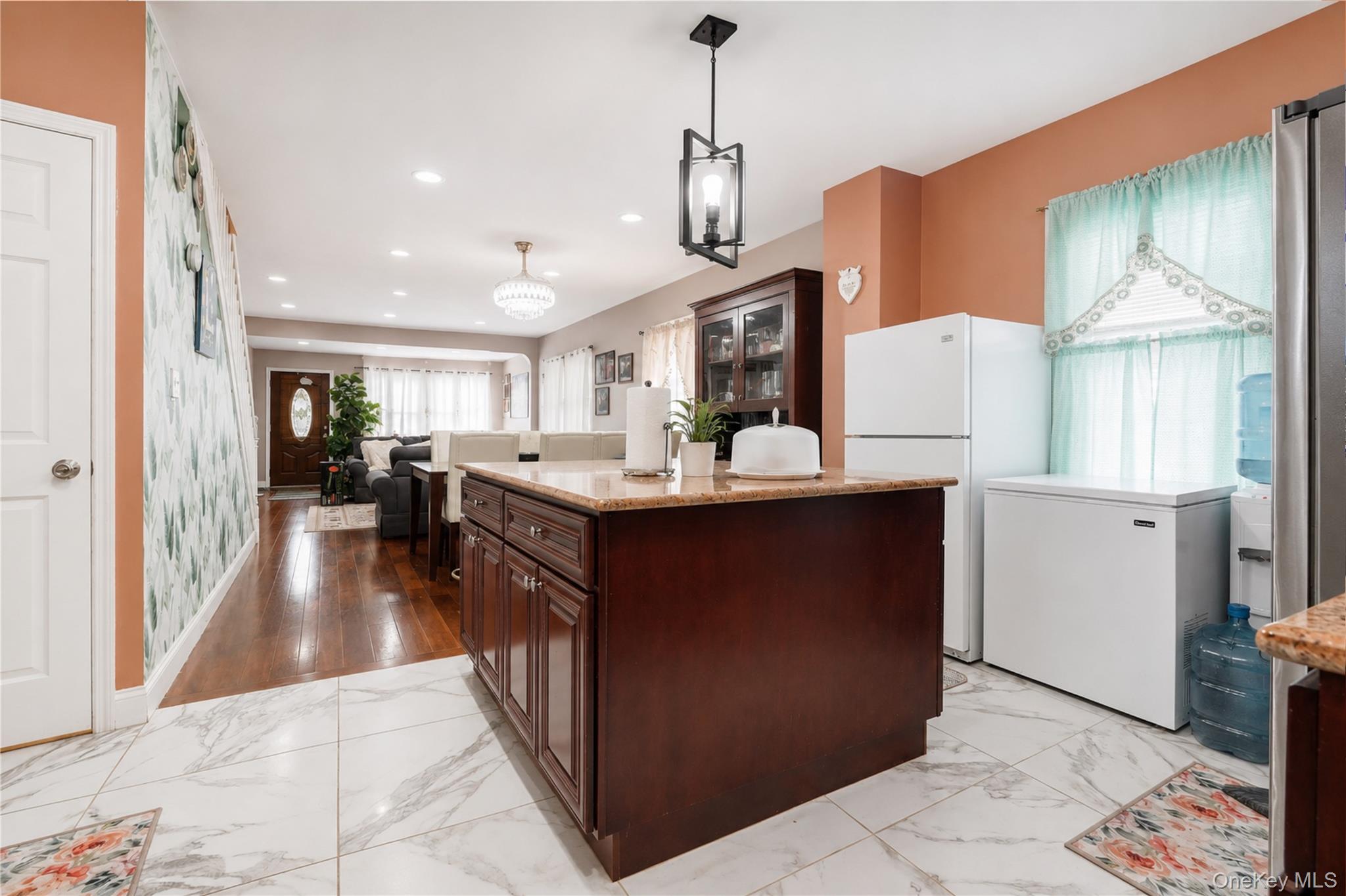 188-53 120th Road Queens, NY 11412 - Photo 9 of 33