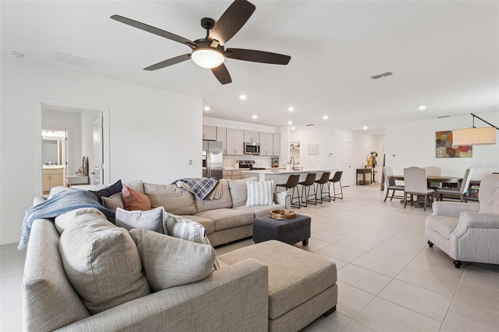 1099 Calico Pointe Way Groveland, FL 34736 - Photo 11 of 39