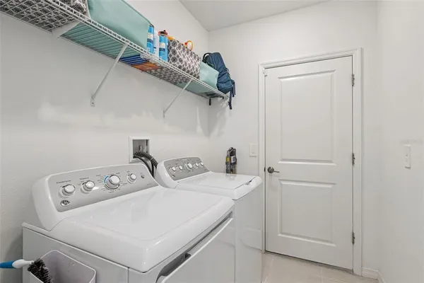 $2,695 | 1099 Calico Pointe Way, Groveland, FL 34736