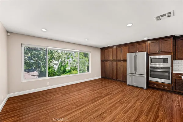 $1,850,000 | 3751 Prestwick Drive, Los Angeles, CA 90027