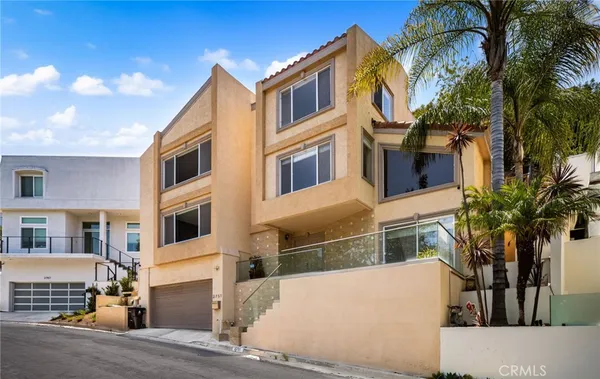 $1,850,000 | 3751 Prestwick Drive, Los Angeles, CA 90027