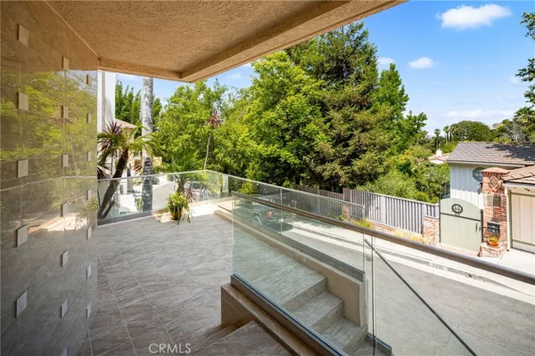 $1,850,000 | 3751 Prestwick Drive, Los Angeles, CA 90027