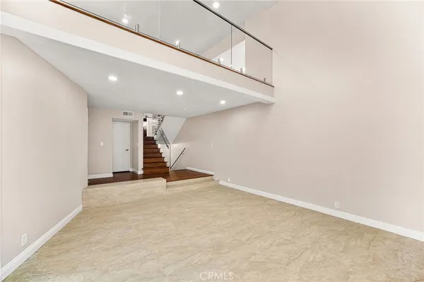 $1,850,000 | 3751 Prestwick Drive, Los Angeles, CA 90027