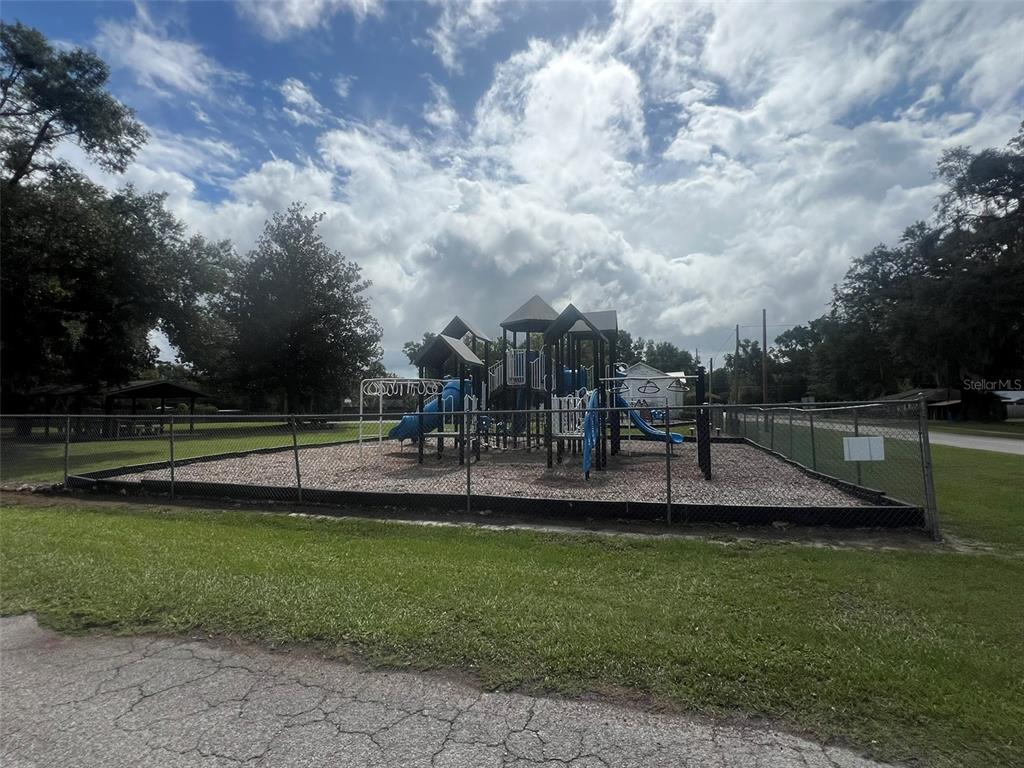 24948 Northwest 187th Avenue High Springs, FL 32643 - Photo 14 of 14 a view of a park