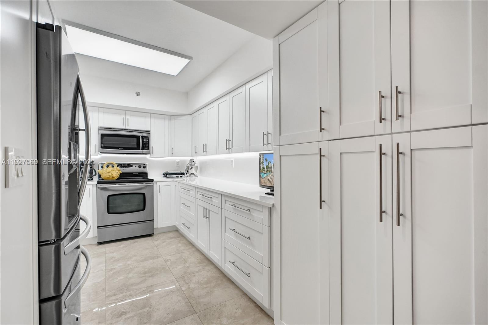 3600 Mystic Pointe Drive, Unit 311 Aventura, FL 33180 - Photo 25 of 65