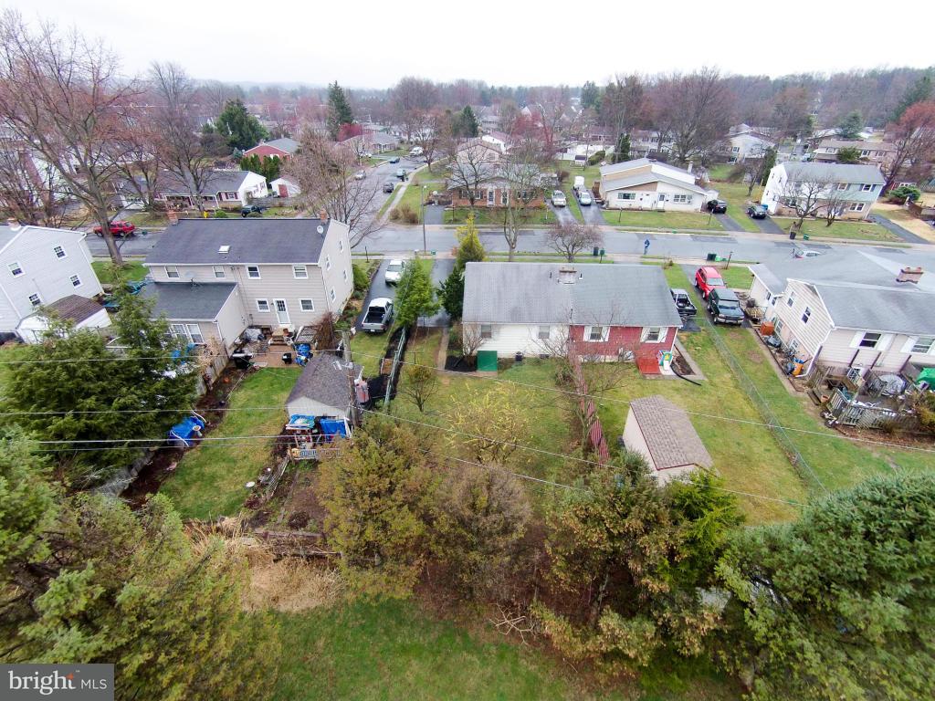 446 Fort Ross Avenue Lititz, PA 17543 - Photo 2 of 31 Gallery Image 2