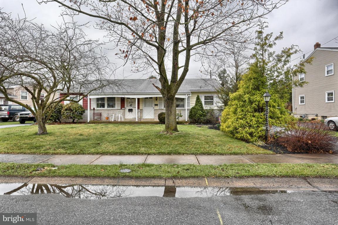 446 Fort Ross Avenue Lititz, PA 17543 - Photo 12 of 31 Gallery Image 12