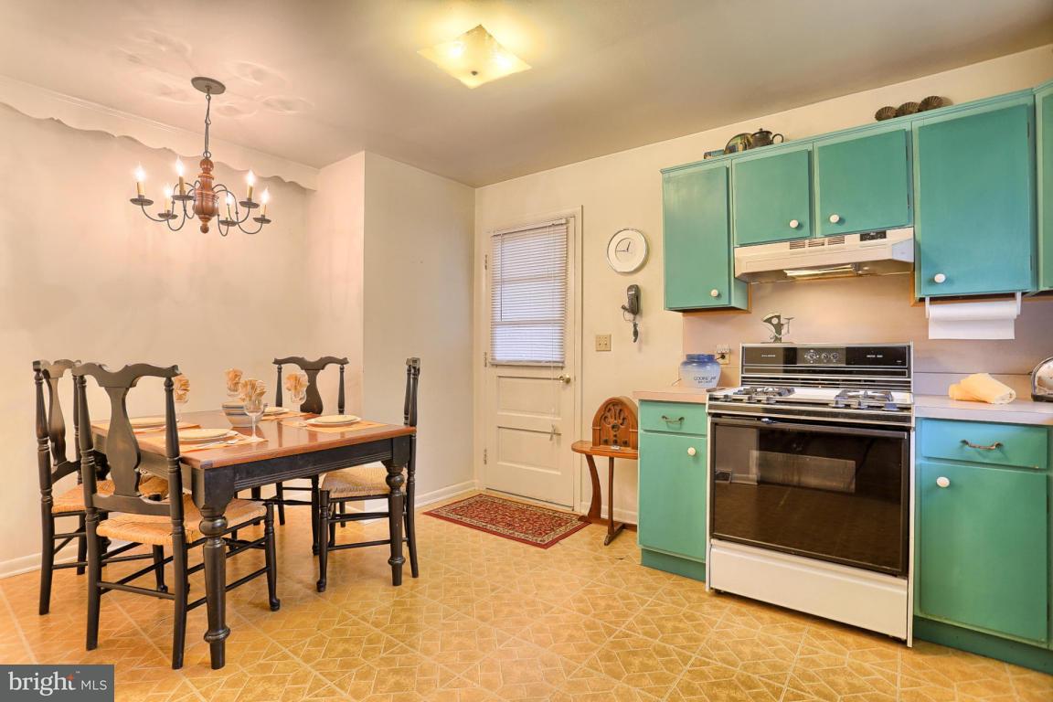 446 Fort Ross Avenue Lititz, PA 17543 - Photo 18 of 31 Gallery Image 18