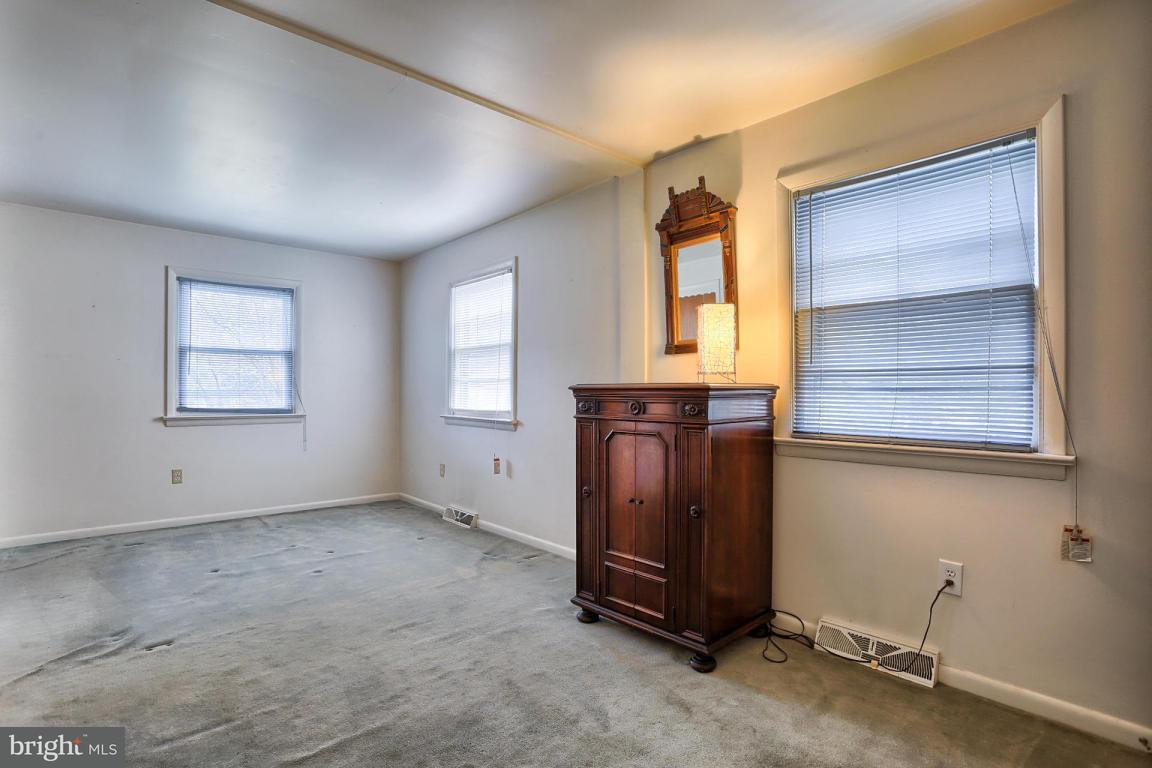 446 Fort Ross Avenue Lititz, PA 17543 - Photo 24 of 31 Gallery Image 24