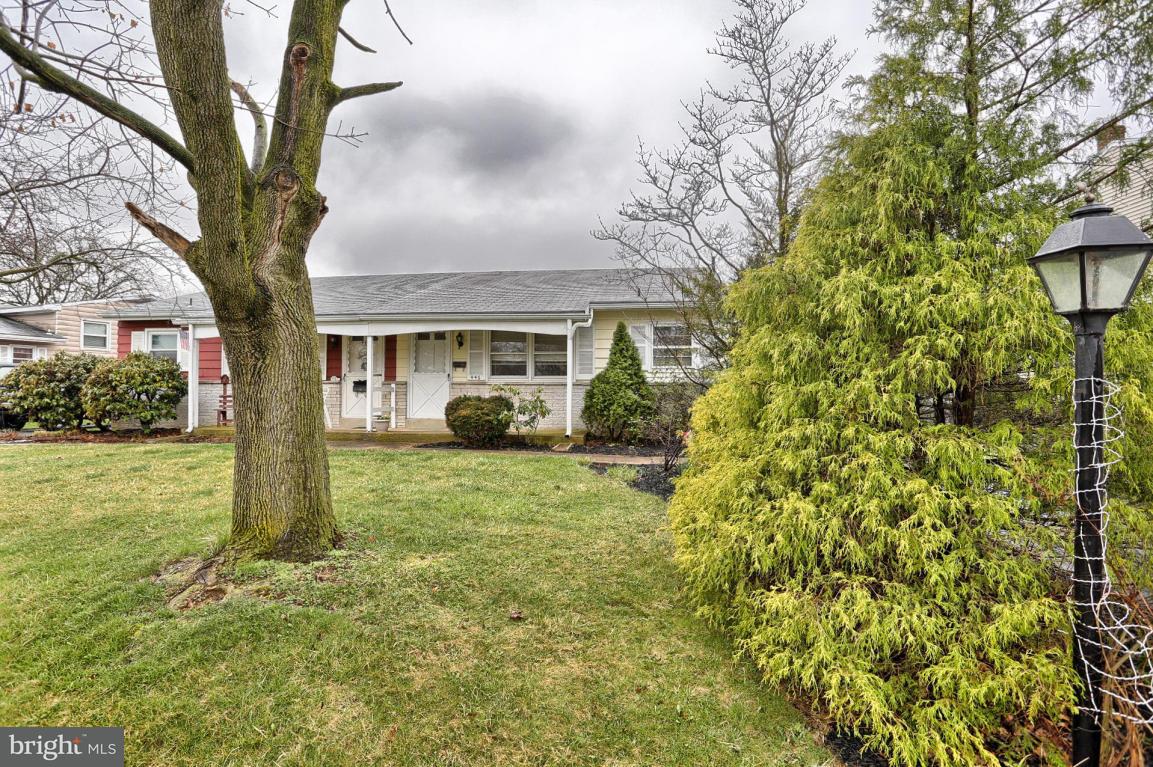 446 Fort Ross Avenue Lititz, PA 17543 - Photo 7 of 31 Gallery Image 7
