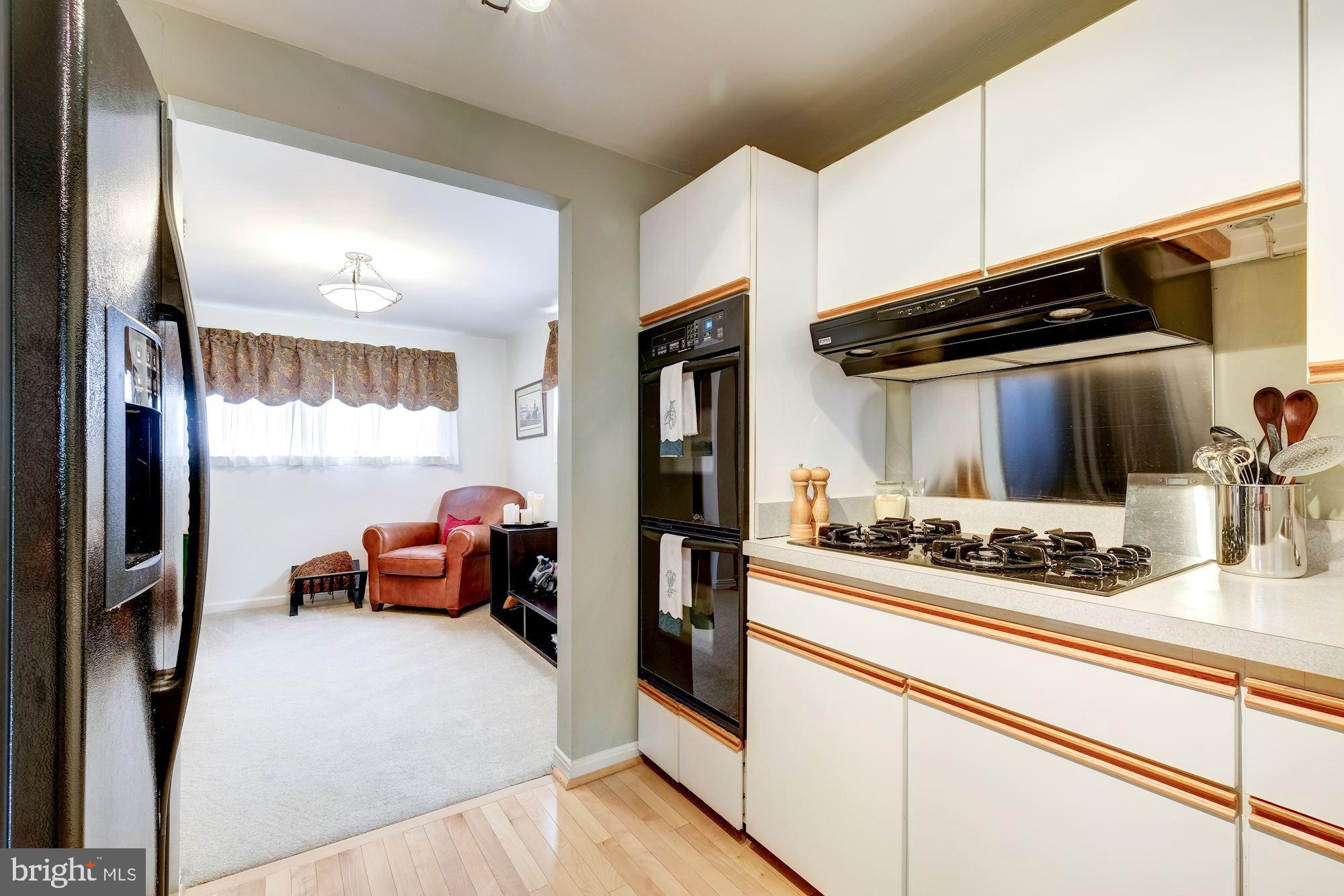 5902 Holland Road Rockville, MD 20851 - Photo 11 of 37 Gallery Image 11
