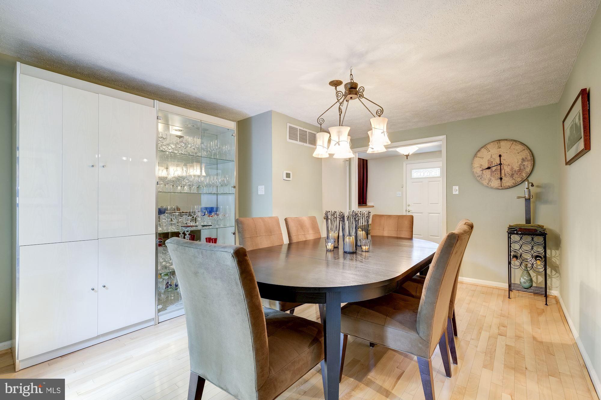 5902 Holland Road Rockville, MD 20851 - Photo 13 of 37 Gallery Image 13