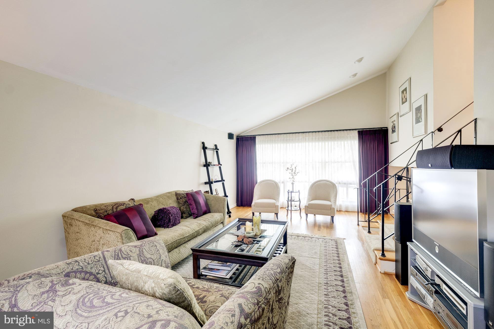 5902 Holland Road Rockville, MD 20851 - Photo 20 of 37 Gallery Image 20