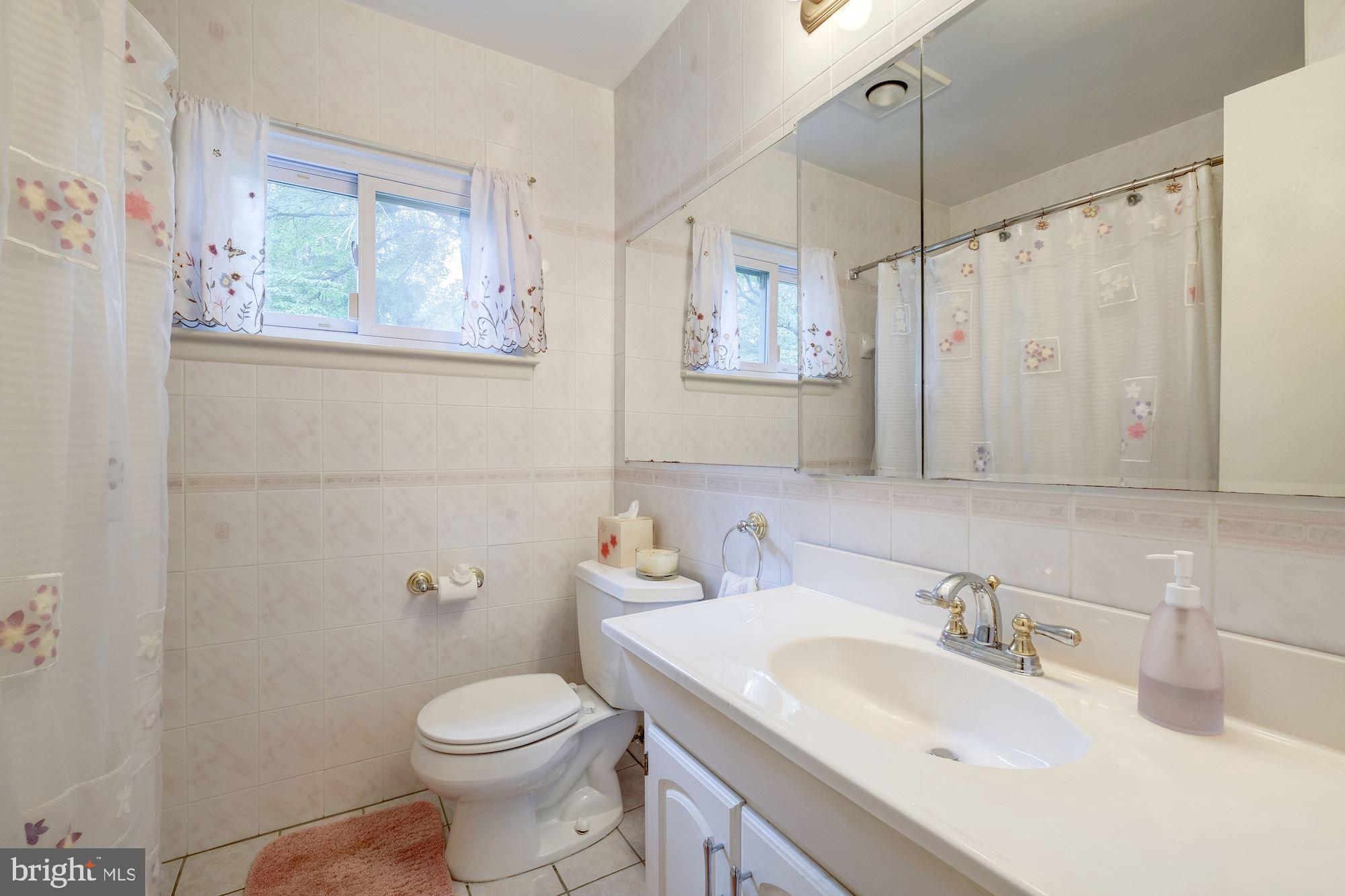 5902 Holland Road Rockville, MD 20851 - Photo 28 of 37 Gallery Image 28