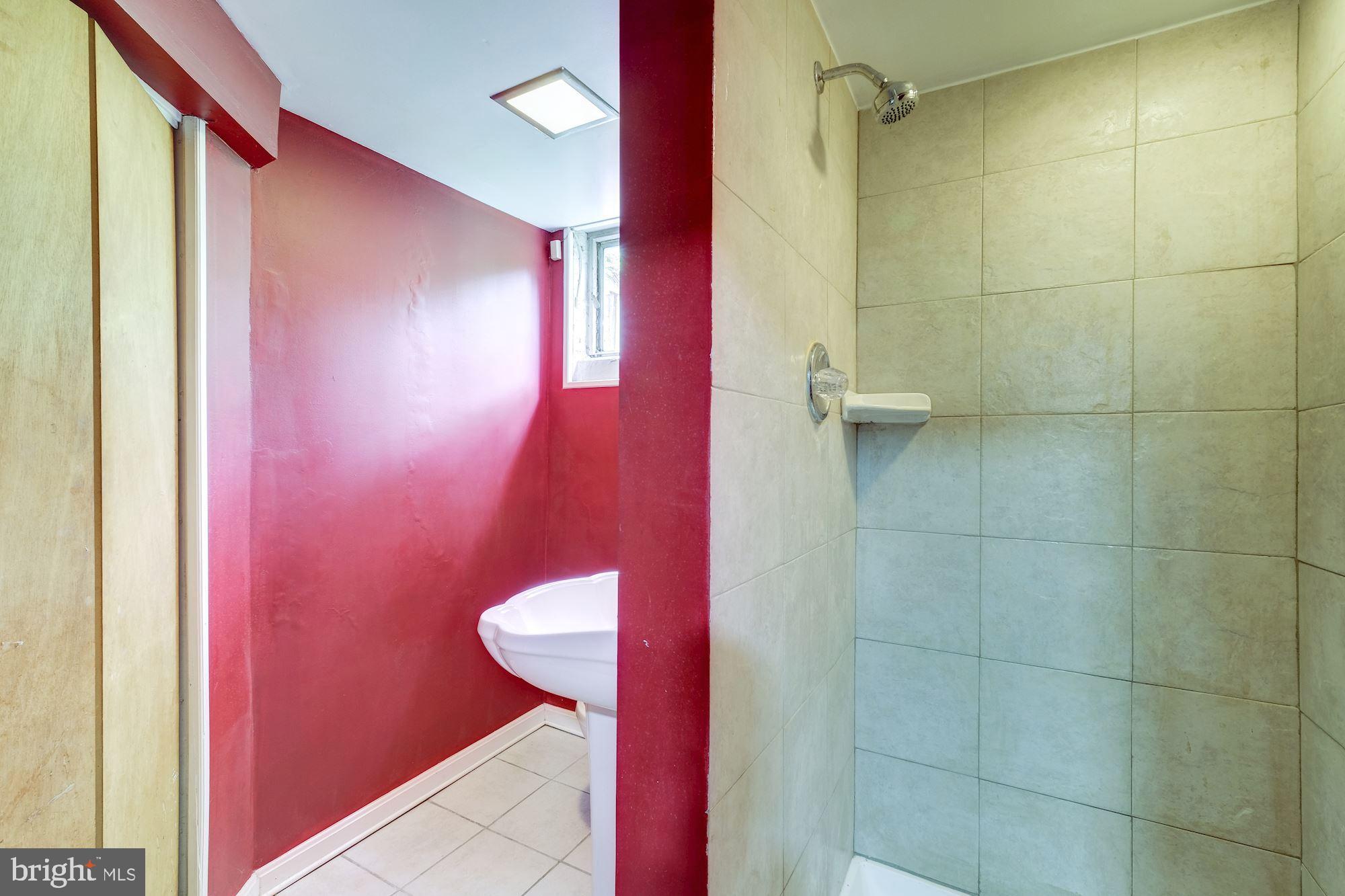 5902 Holland Road Rockville, MD 20851 - Photo 32 of 37 Gallery Image 32