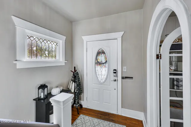 $344,900 | 1924 West Indiana Avenue, Spokane, WA 99205