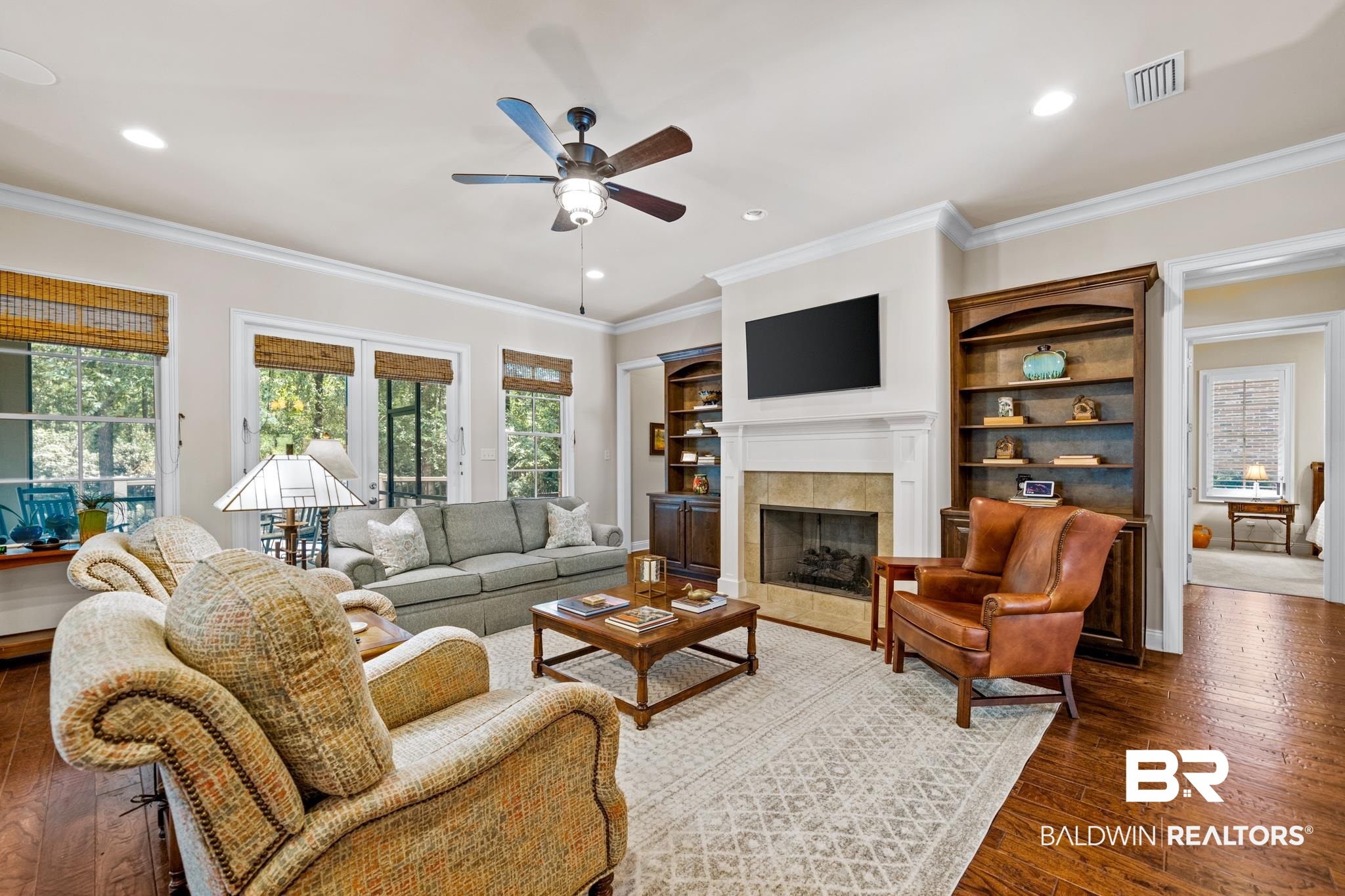 305 Poplar Place Fairhope, AL 36532 - Photo 4 of 36