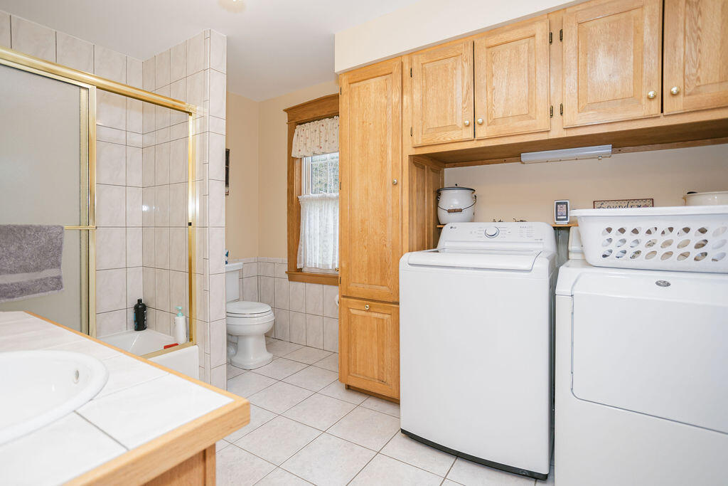 1124 Main Street Jay, ME 04239 - Photo 23 of 69 taylor-kaminsky-photo-29