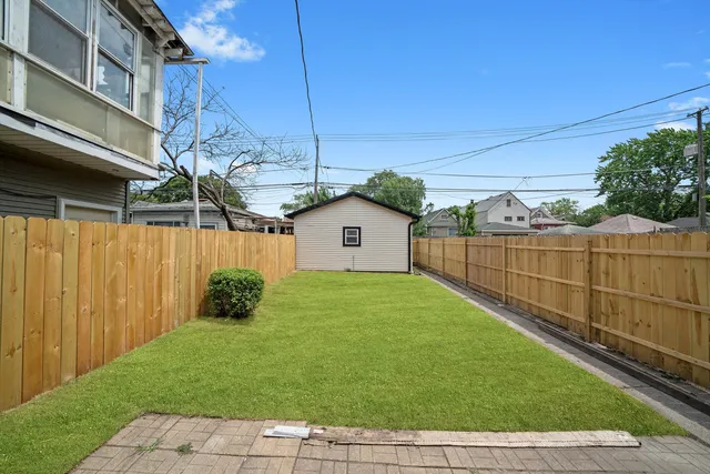 $269,900 | 10823 South Ewing Avenue, Chicago, IL 60617