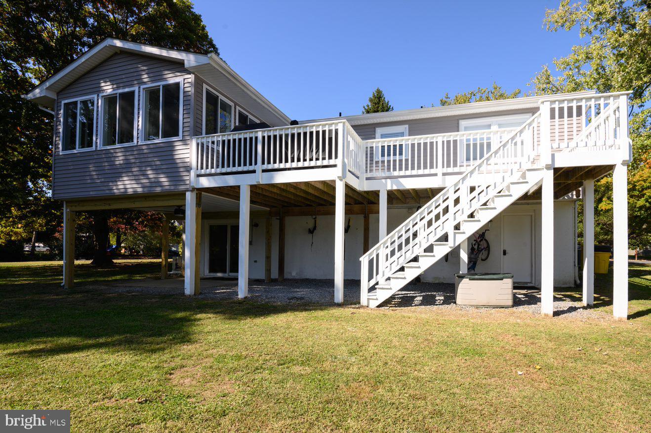 631 Truxton Road Annapolis, MD 21409 - Photo 3 of 61