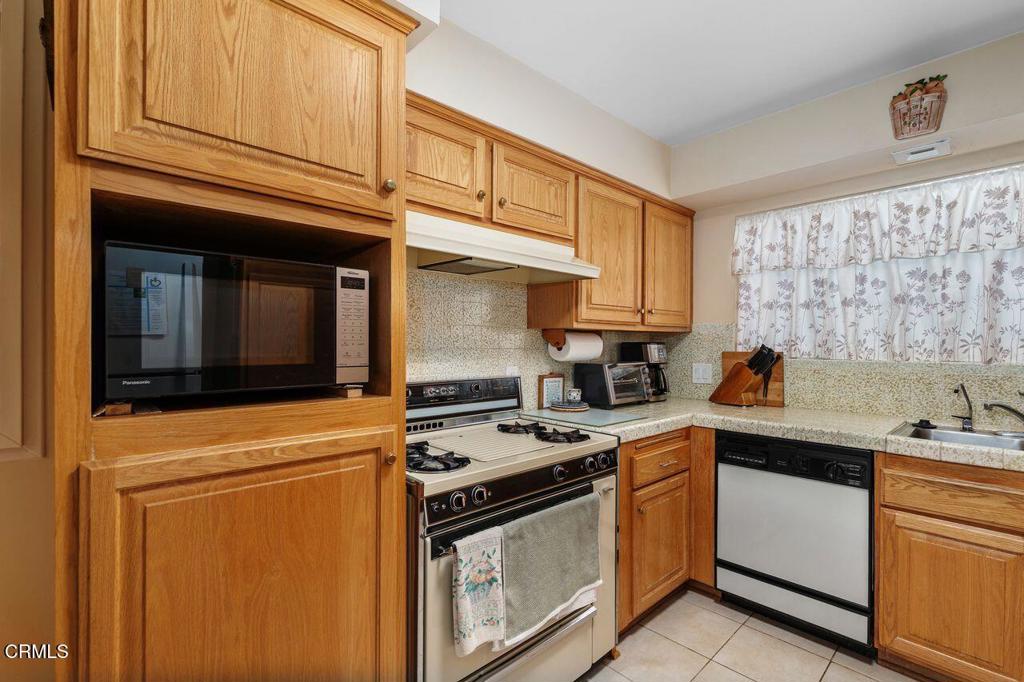 2154 Curran Street Oxnard, CA 93033 - Photo 25 of 42