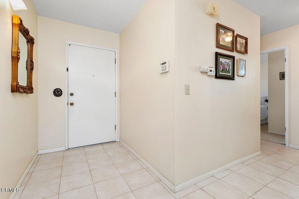 2154 Curran Street Oxnard, CA 93033 - Photo 9 of 42