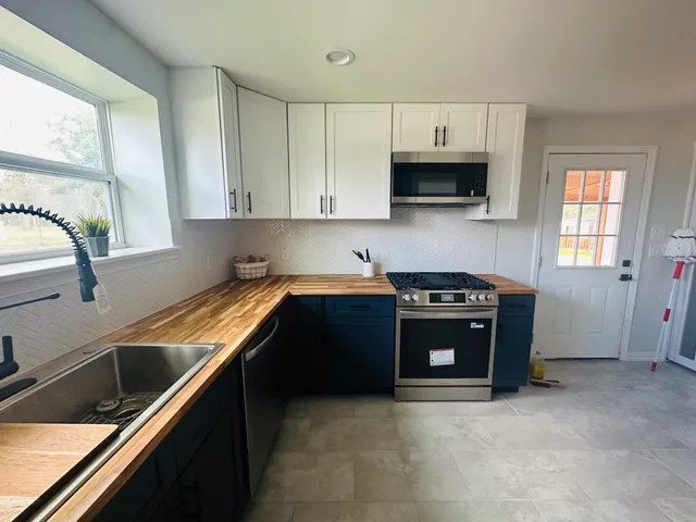 $294,900 | 690 Barbee Street, Lovelady, TX 75851