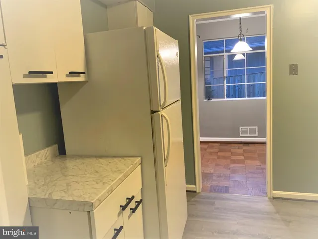 a view of walk in closet