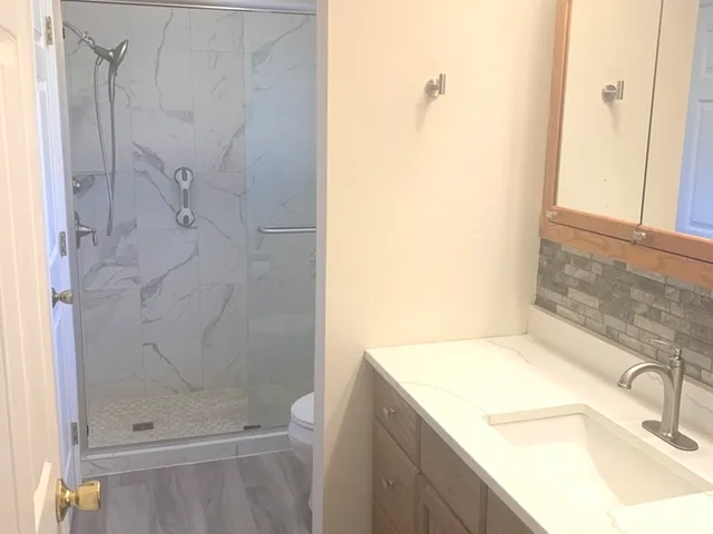 a view of an empty walk in closet