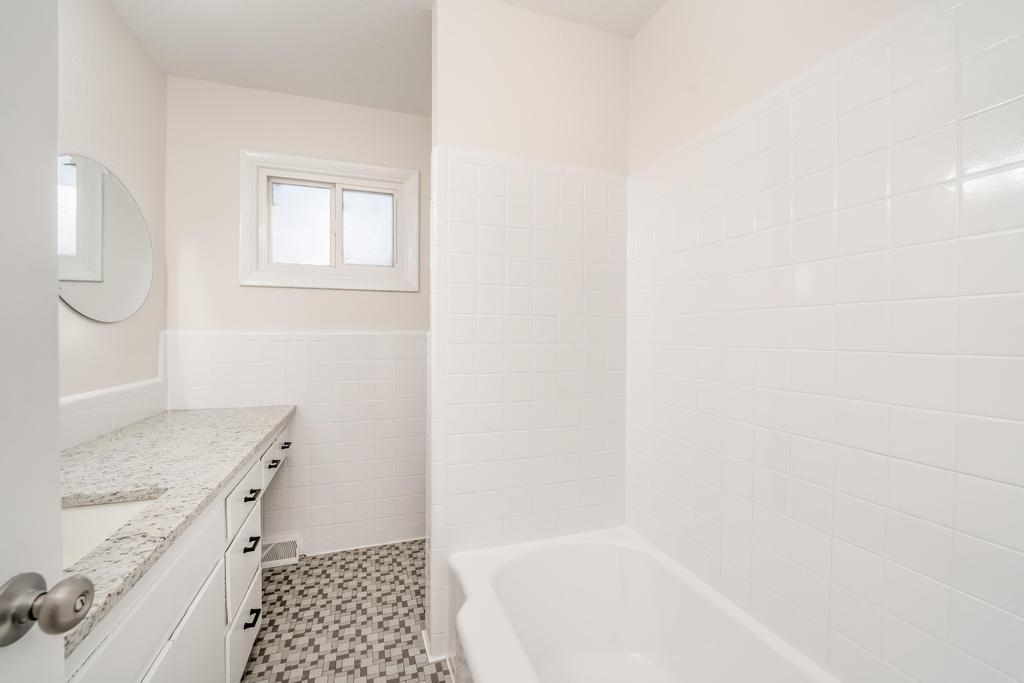 2449 West 25th Street North Wichita, KS 67204 - Photo 25 of 36