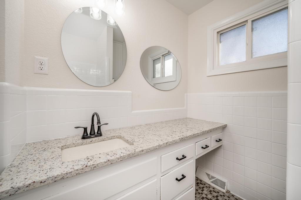 2449 West 25th Street North Wichita, KS 67204 - Photo 26 of 36