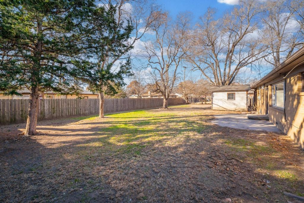 2449 West 25th Street North Wichita, KS 67204 - Photo 33 of 36
