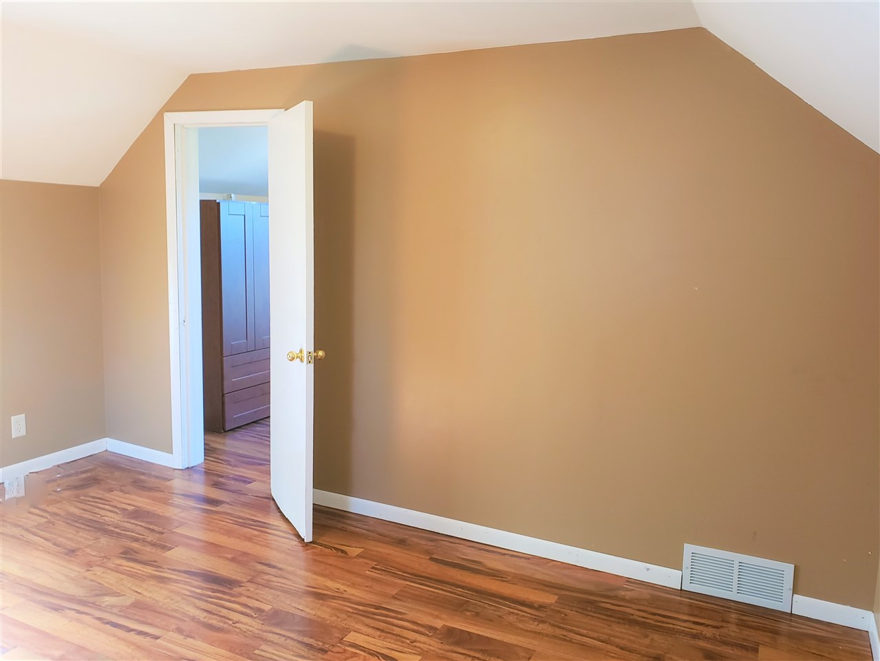 598 West Chapman Road Mount Pleasant, MI 48858 - Photo 22 of 36 1877512-21.JPG