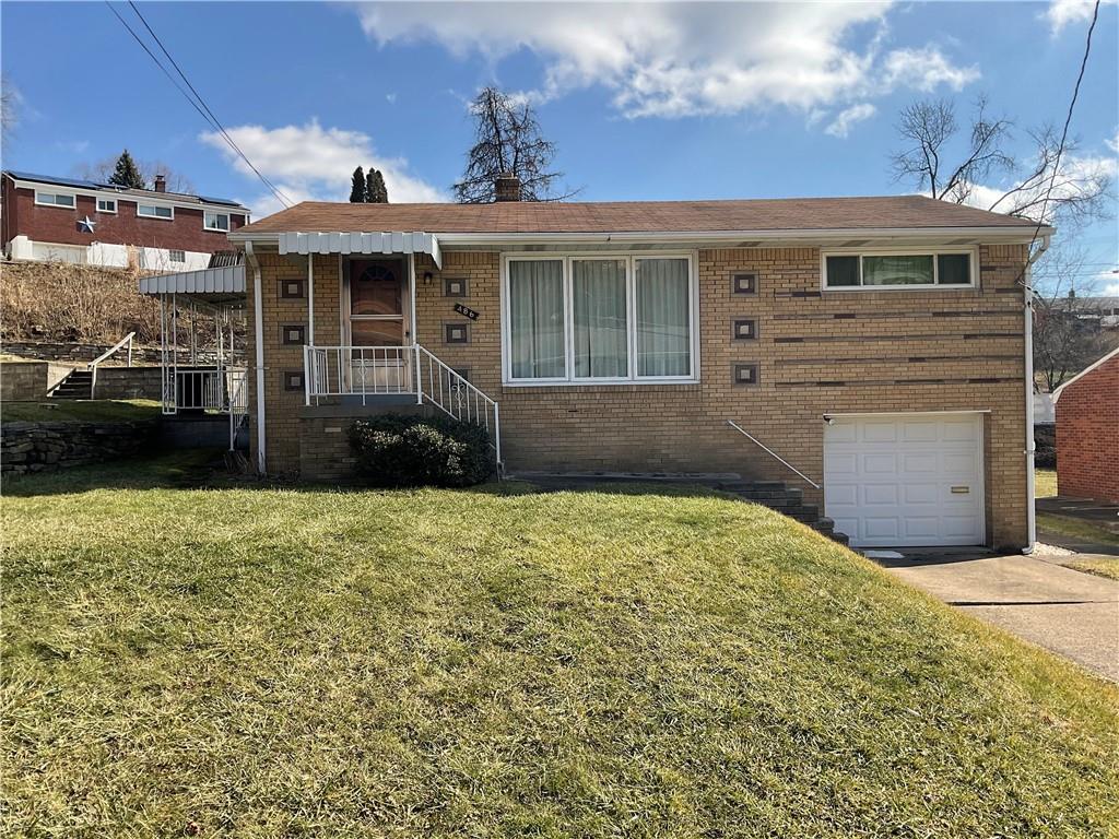486 Spring Valley Road West Mifflin, PA 15122 - Photo 2 of 31 Gallery Image 2
