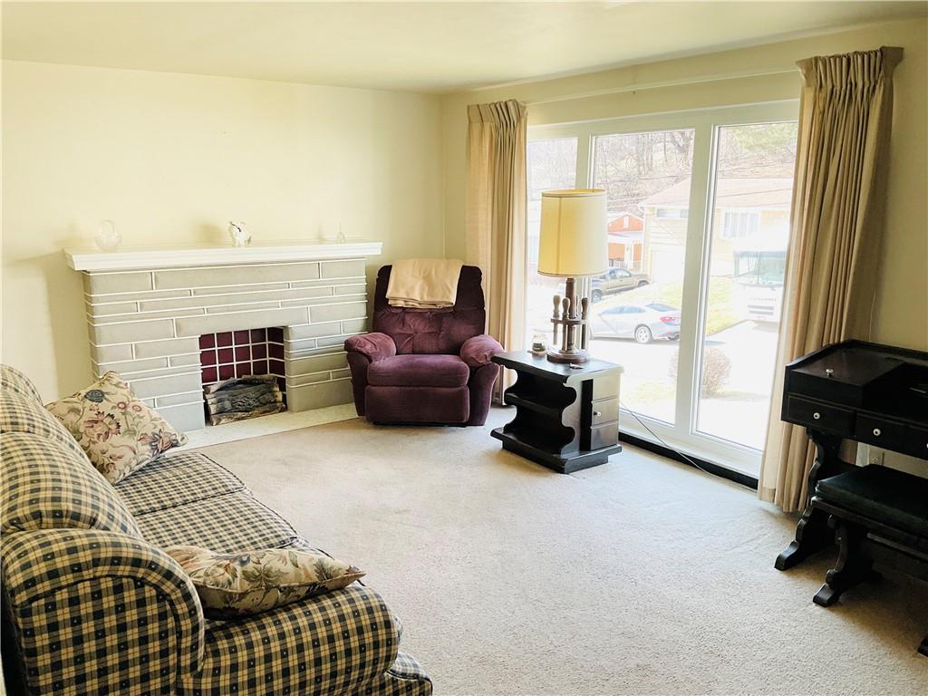 486 Spring Valley Road West Mifflin, PA 15122 - Photo 5 of 31 Gallery Image 5