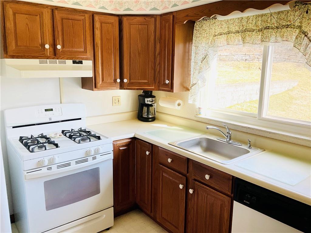 486 Spring Valley Road West Mifflin, PA 15122 - Photo 9 of 31 Gallery Image 9