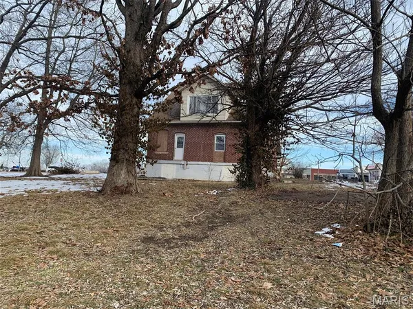 $122,000 | 325 Iris Court, St. Clair, MO 63077