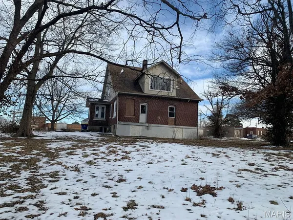 $122,000 | 325 Iris Court, St. Clair, MO 63077