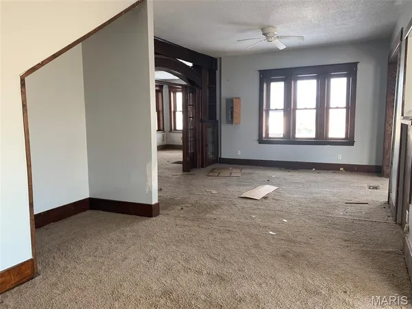 $122,000 | 325 Iris Court, St. Clair, MO 63077