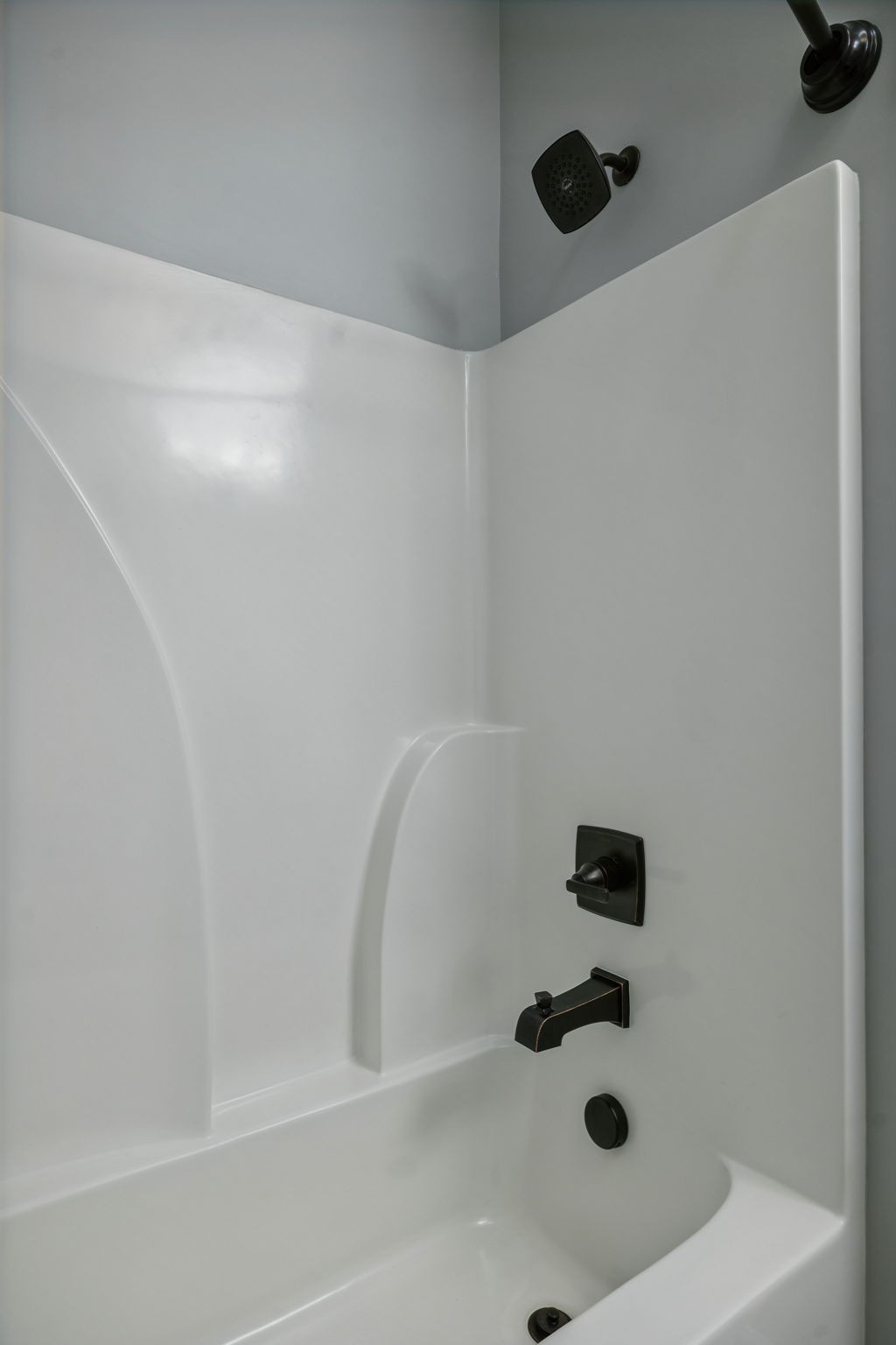 6000 Keats Street, Unit 202 Franklin, TN 37064 - Photo 42 of 47 a bathroom with a bathtub