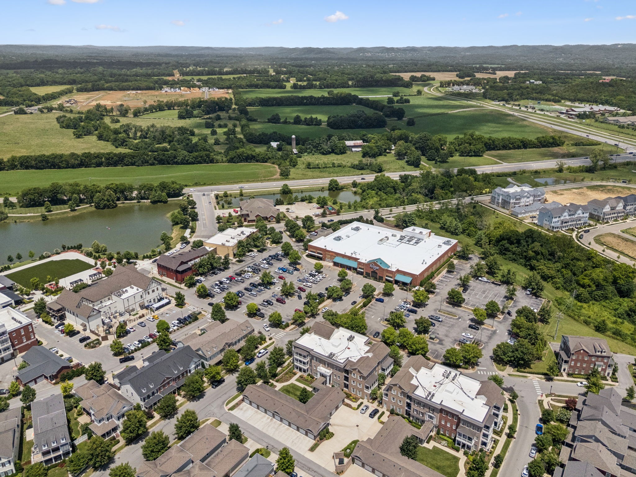 6000 Keats Street, Unit 202 Franklin, TN 37064 - Photo 44 of 47 an aerial view of a city with lots of residential buildings