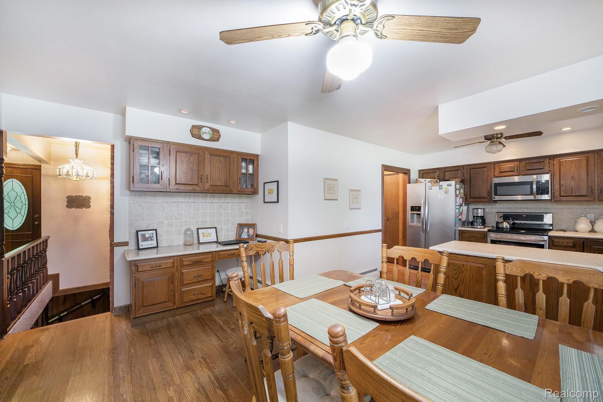 9705 Pine Knob Road Clarkston, MI 48348 - Photo 4 of 40 View of kitchen from eating area.jpg
