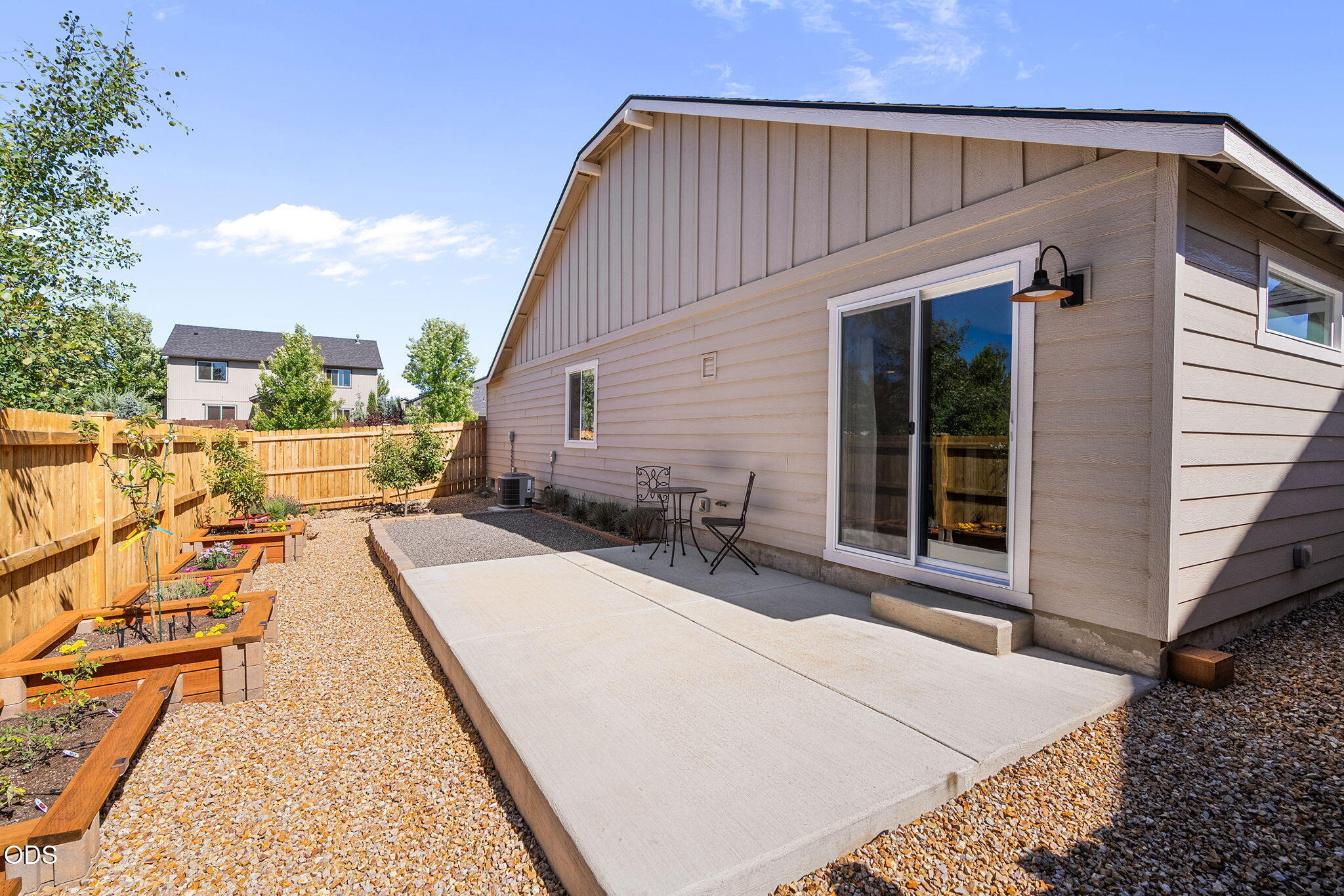 62847 Northeast Daniel Road Bend, OR 97701 - Photo 24 of 36