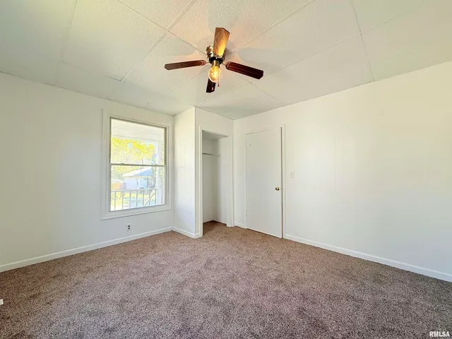 $69,900 | 123 West College Street, Harrisburg, IL 62946